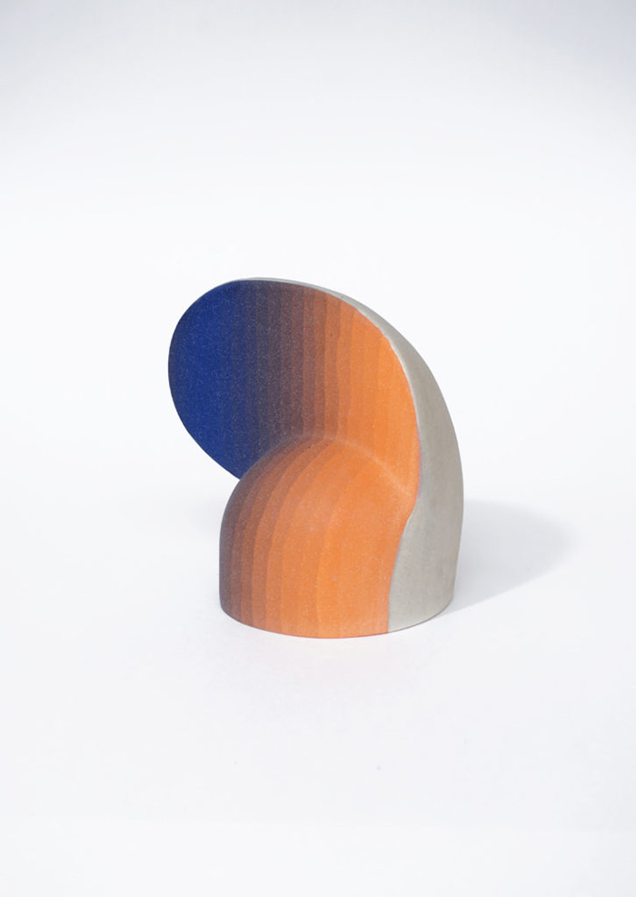 julia-huteau-artiste-contemporain-spécialisé-en-céramique.-Sculpture-et-stage.-14-726x1024 space entre les couleurs