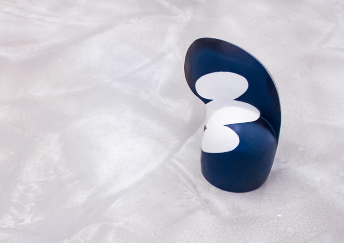 julia-huteau-artiste-contemporain-spécialise-en-céramique.-Sculpture- stage Vue d’exposition à la galerie Fracas, Octobre 2018, Bruxelles, Belgique.