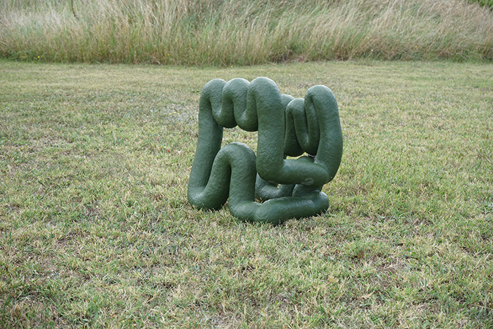 sculpture-exterieur-ceramique-julia-huteau sculpture-exterieur-ceramique